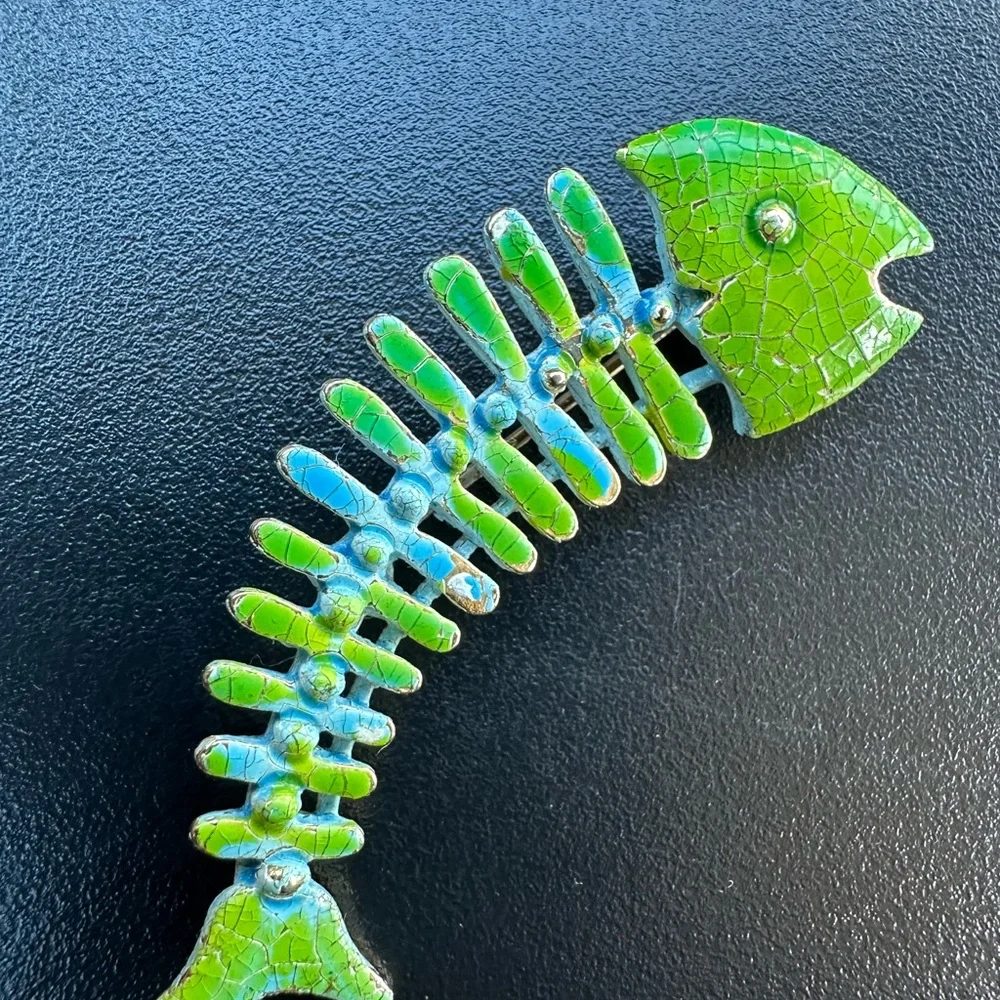 Vintage Arthur Pepper's fish skeleton brooch
